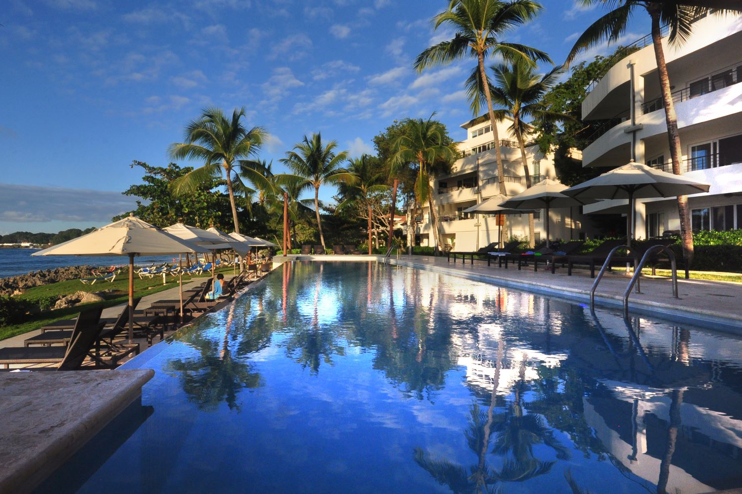 Infinity Blu condo residences at dusk