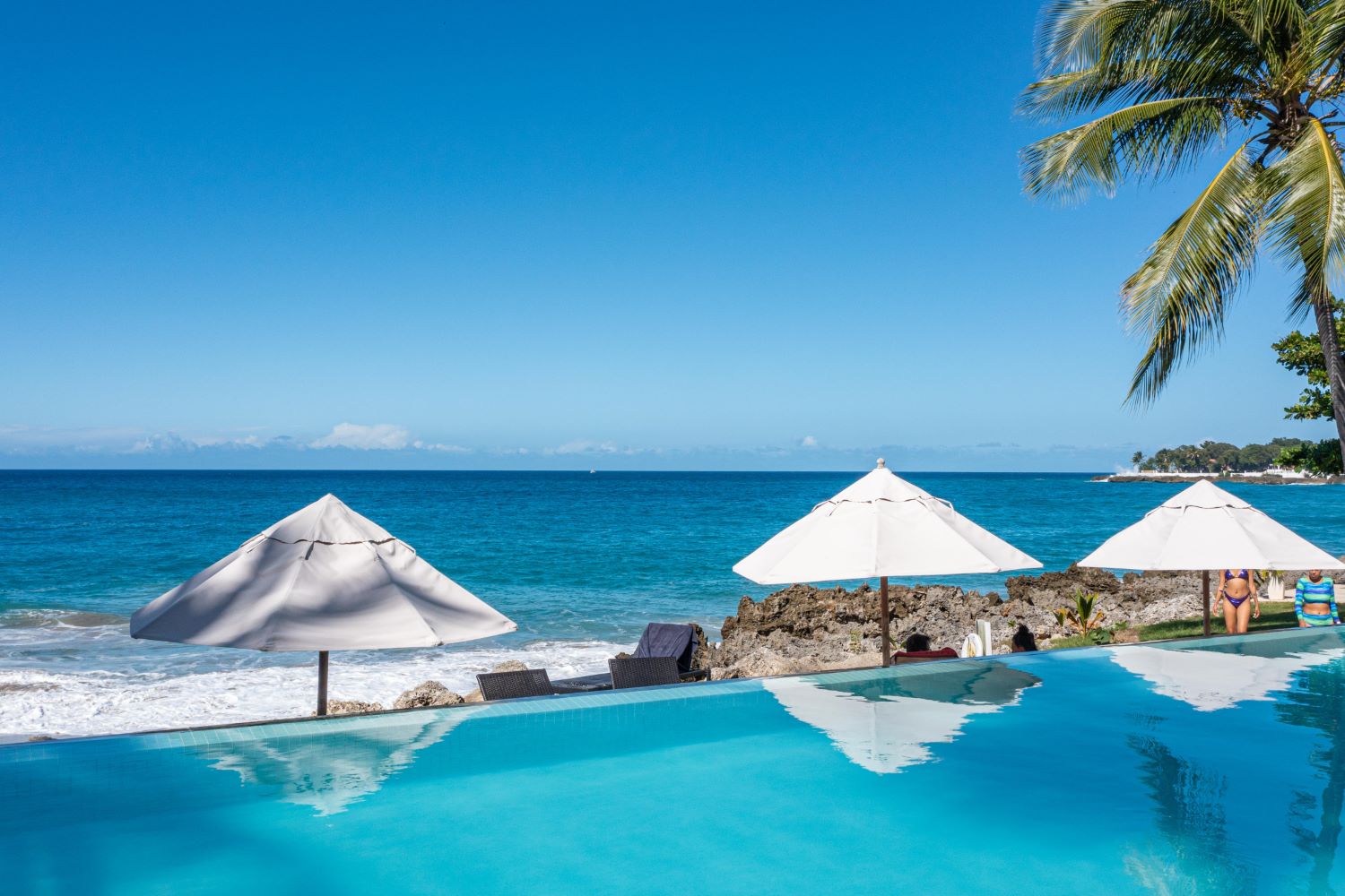 Modern condo interior stylings